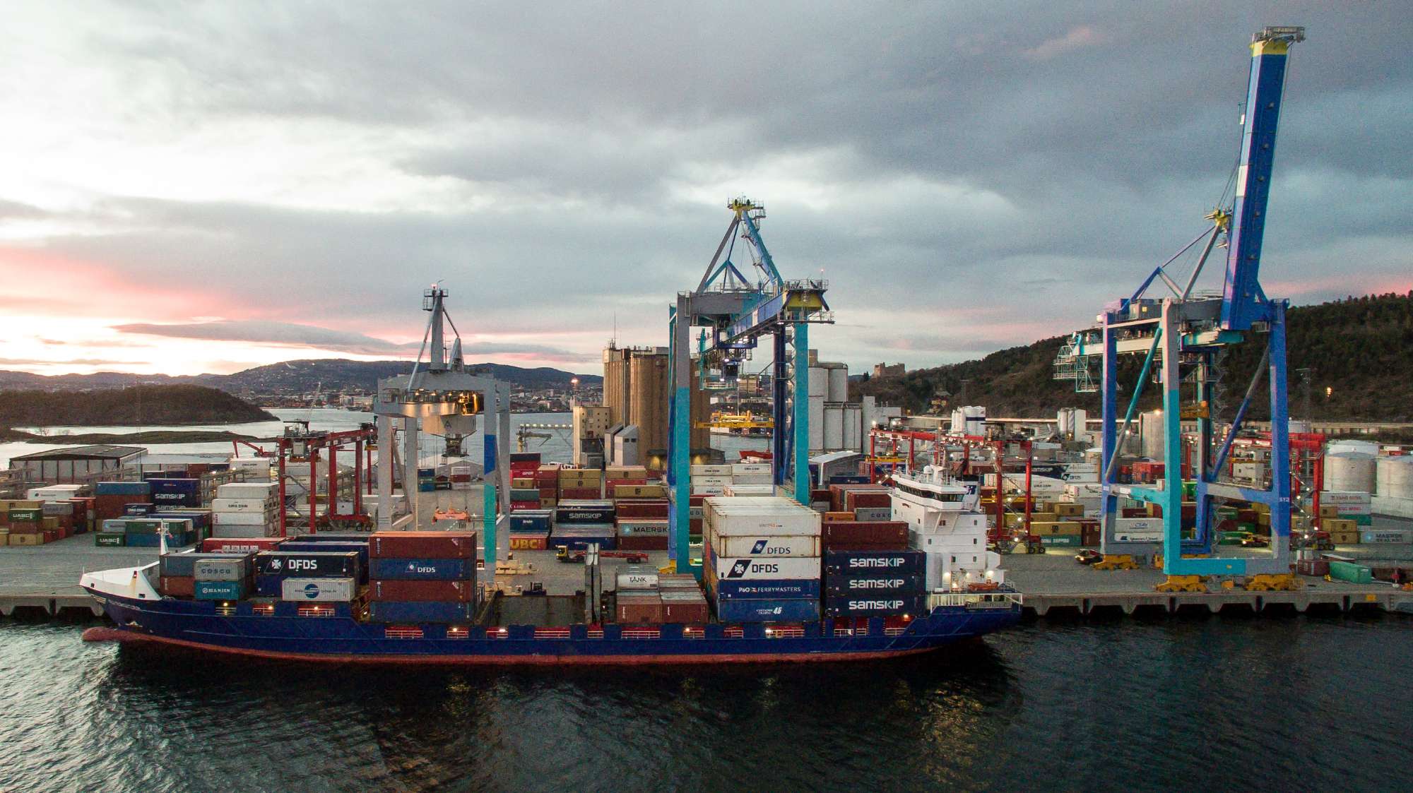 Norges største containerhavn Norges største containerhavn