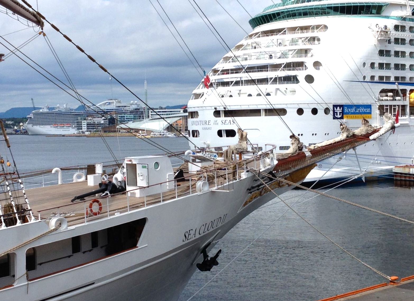 Stor cruisedag: Nesten 17.000 tok sjøveien Stor cruisedag: Nesten 17.000 tok sjøveien