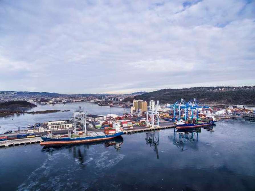 Flere varer og reisende sjøveien til Oslo Flere varer og reisende sjøveien til Oslo