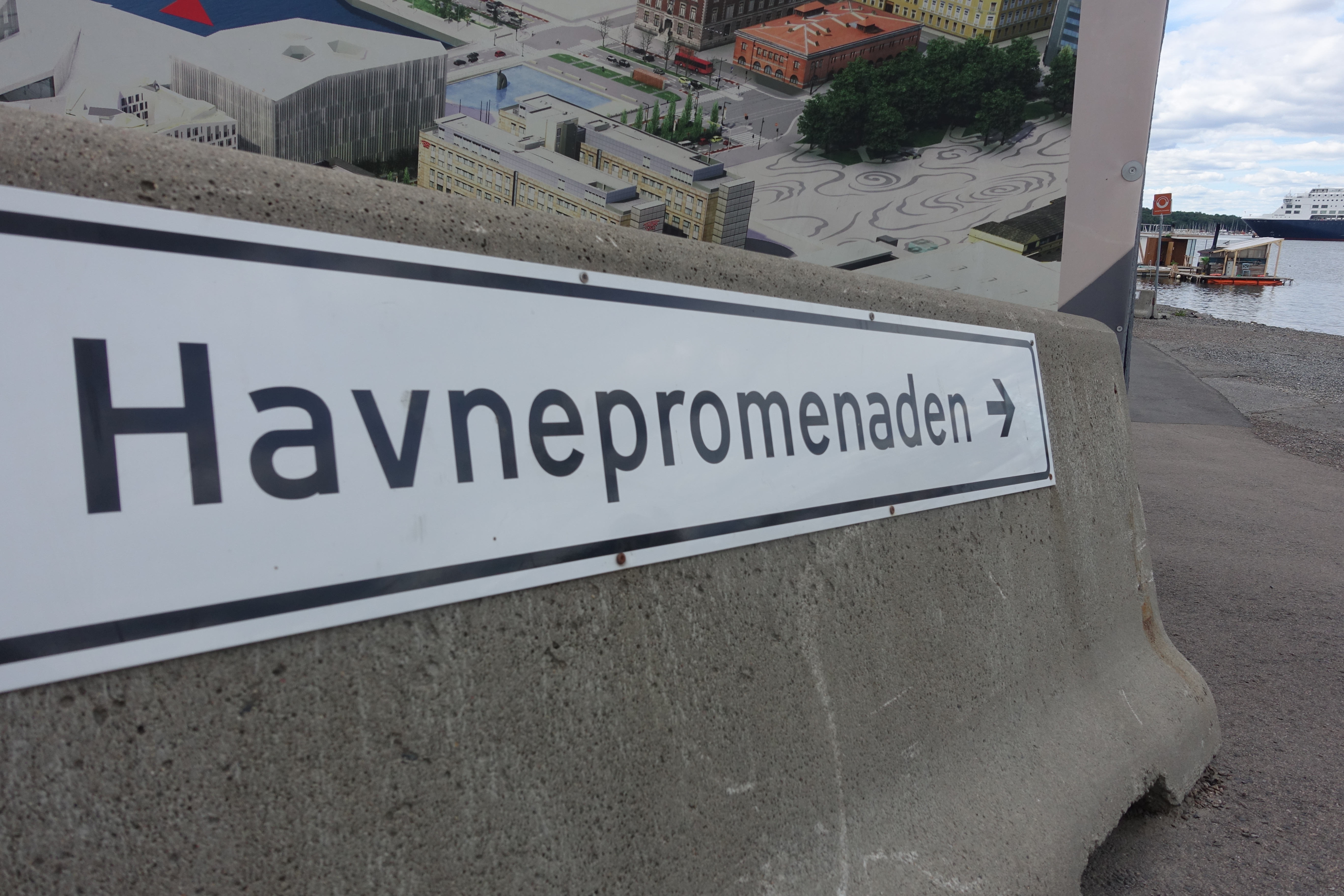 Skilt Havnepromenaden
