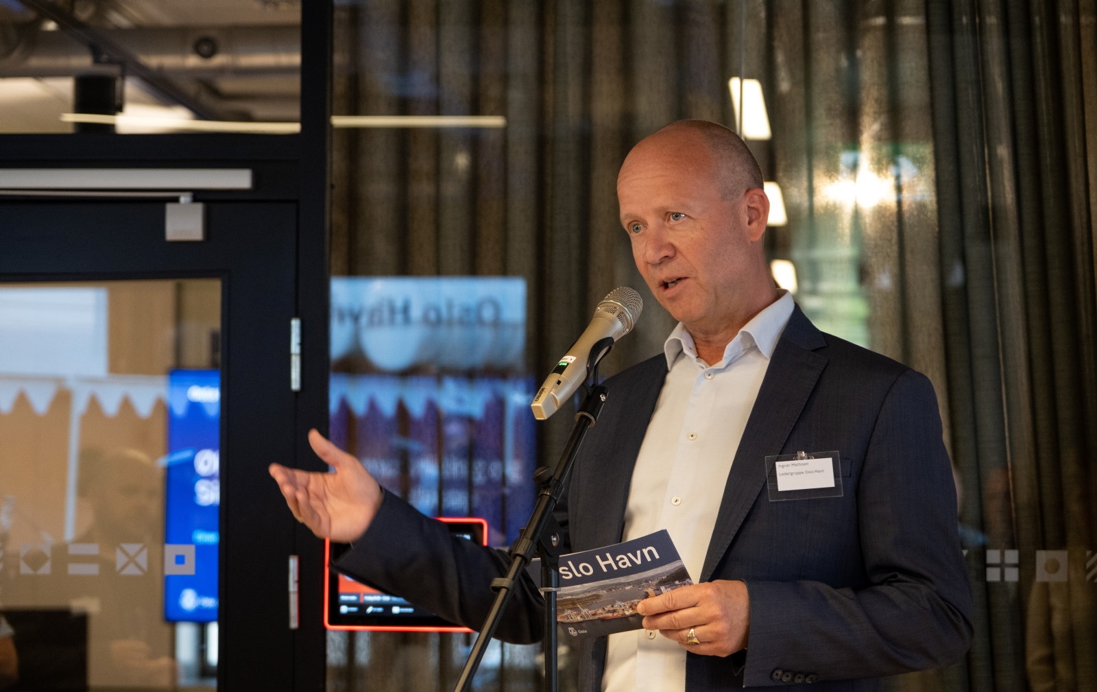 - Oslo Havn er til for å tilfredsstille samfunnets- og næringslivets transportbehov, og vi forventes av vår eier og havnestyre å i økende grad drive forretningsmessig godt og effektivt, sa havnedirektør Ingvar M. Mathisen i sin tale ifbm Havnemøtet 2024.