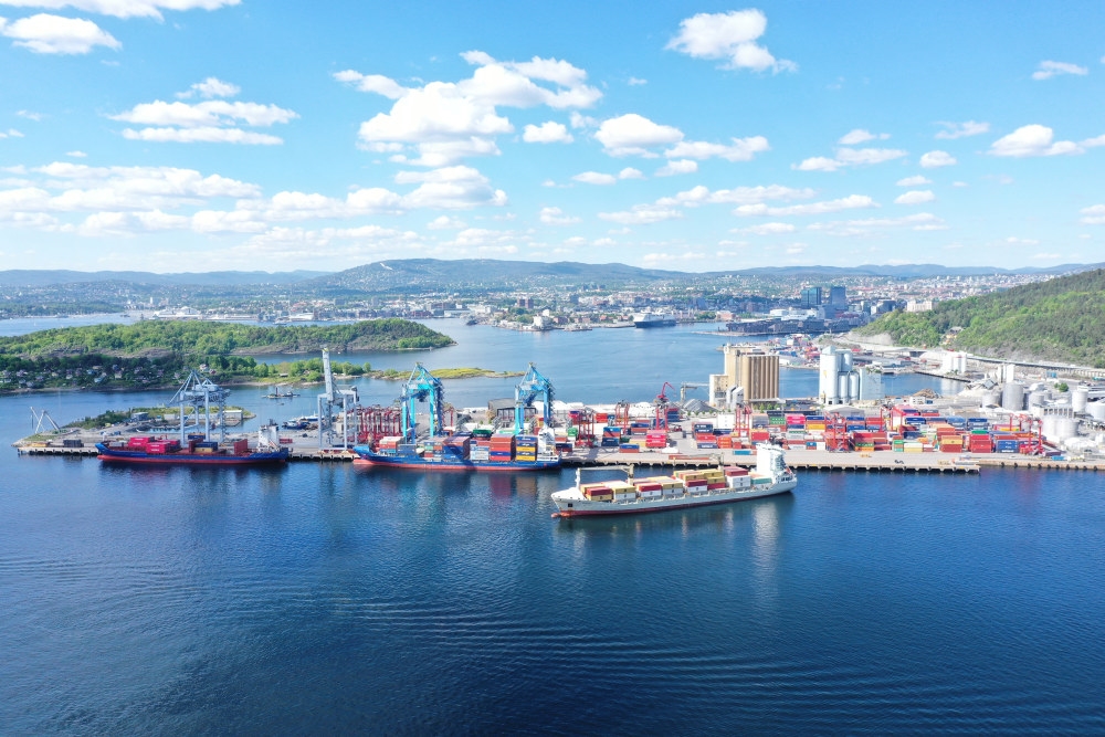 Dronebilder av containerhavna Sjursøya - Yilport Oslo